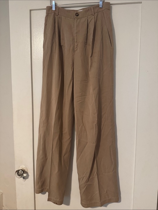 Reformation Pants - Reformation Women's Classic Pleated Pants in Tan
